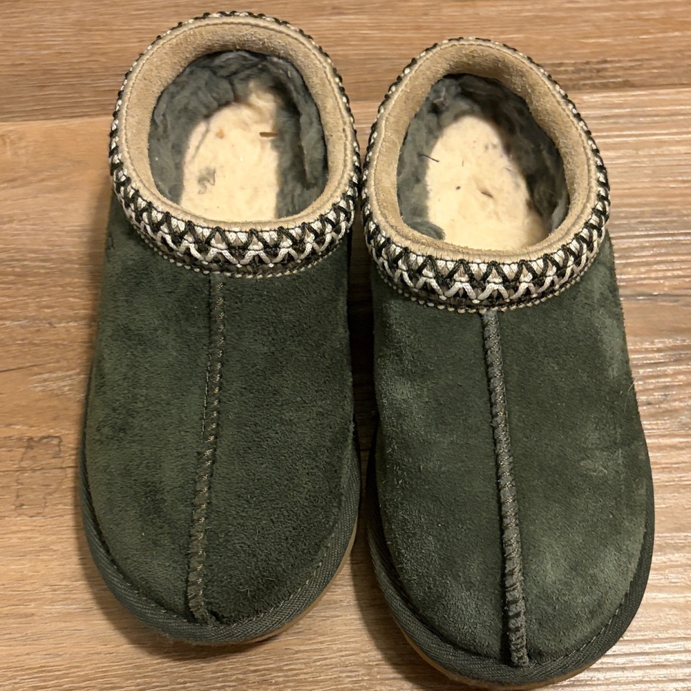 UGG Tan Sole Slippers